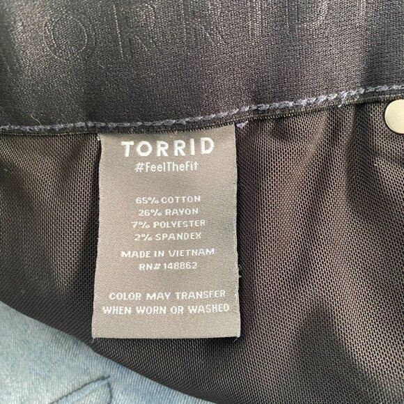 Torrid #feelthefit Bombshell Straight Premium Stretch Distressed Jeans, 28S #299 - Picture 8 of 10